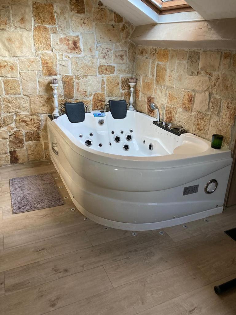 Jacuzzi Croisette Apartment *